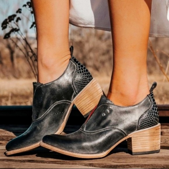 freebird Shoes - Freebird Black Multi Croco Bootie Size 7